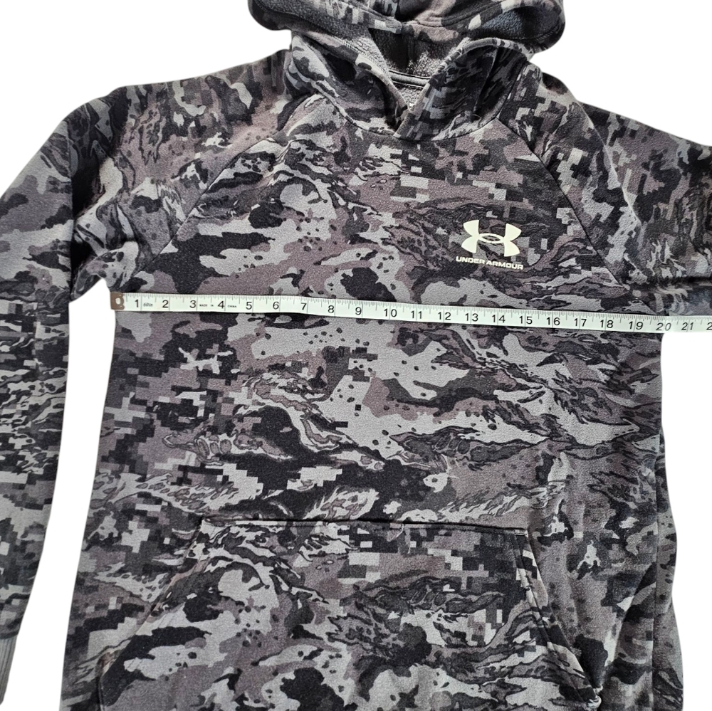 Under Armour Camo Hoodie Size YXL - Picture 3 of 4